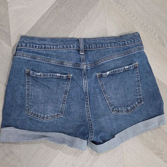 Old Navy Mid Rise Boyfriend Short, Size 8 - Picture 4 of 4